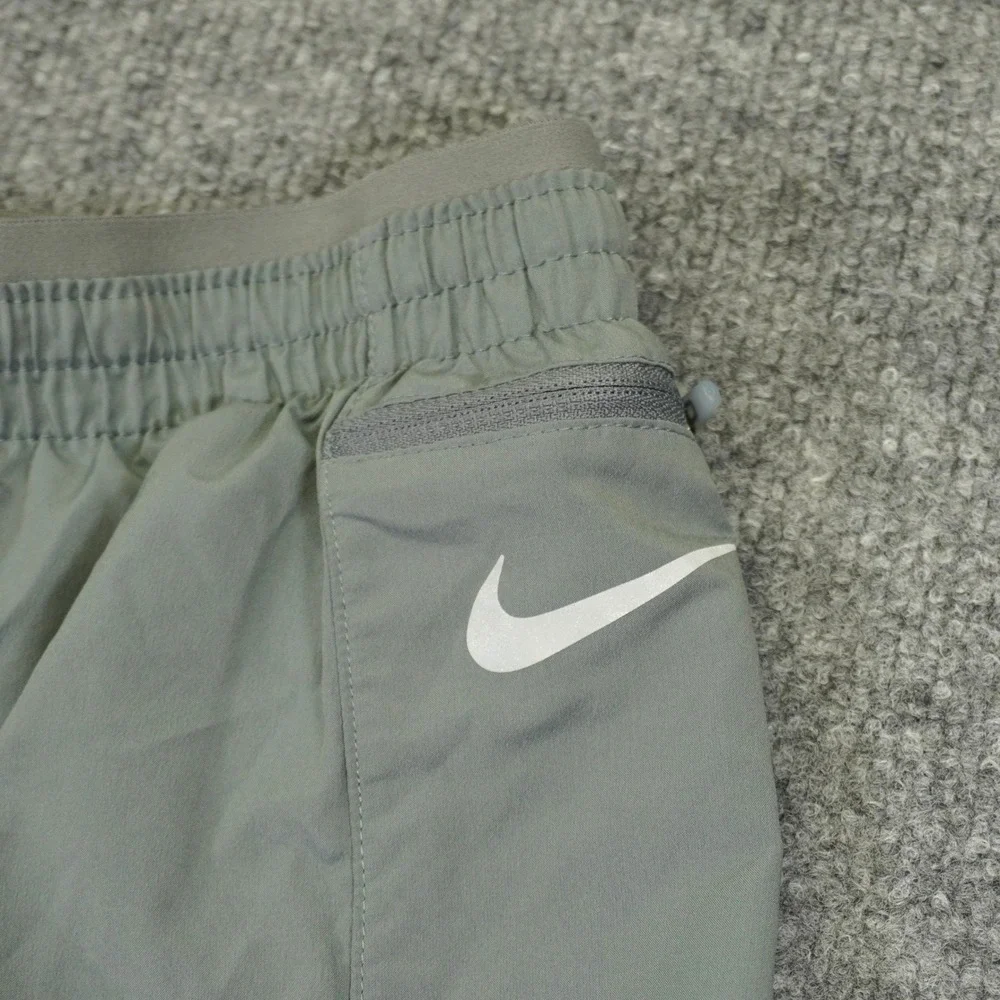 Nike Running Shorts Womens M Gray Dri-FIT Zipper Pocket CZ9576-084 - Picture 2 of 11